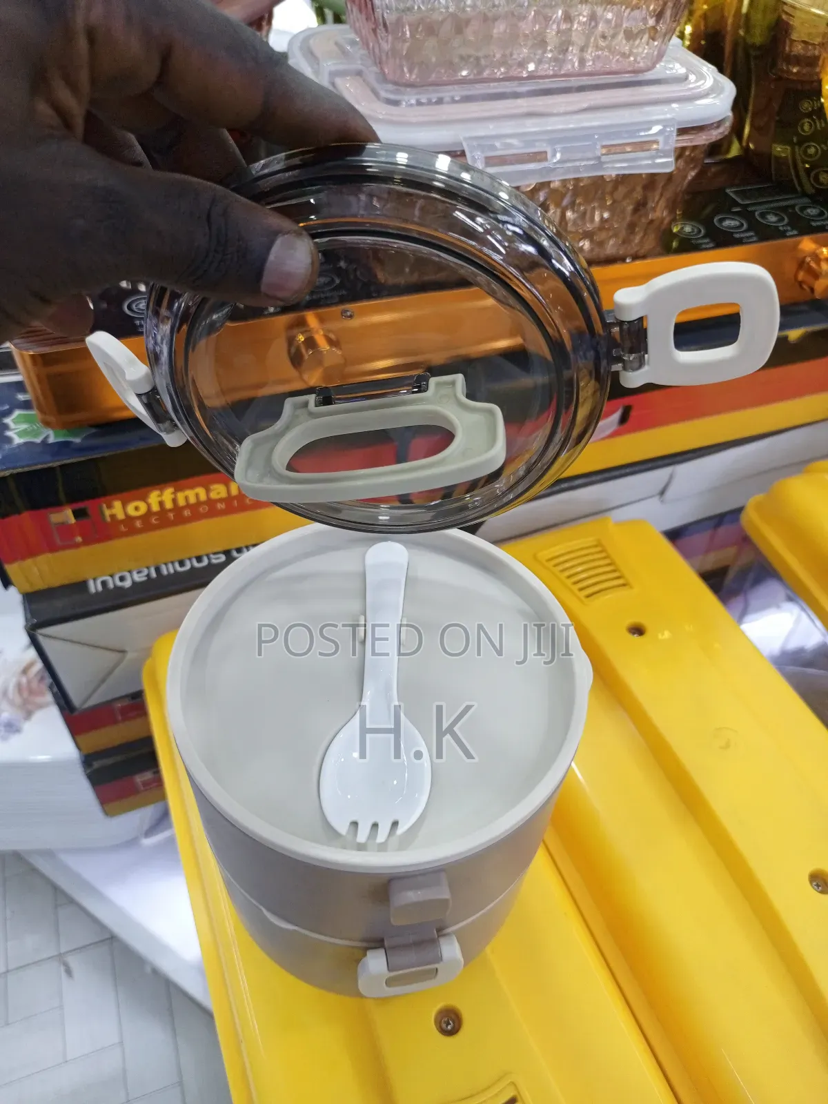 Beduso Double-Layer Lunch Box.