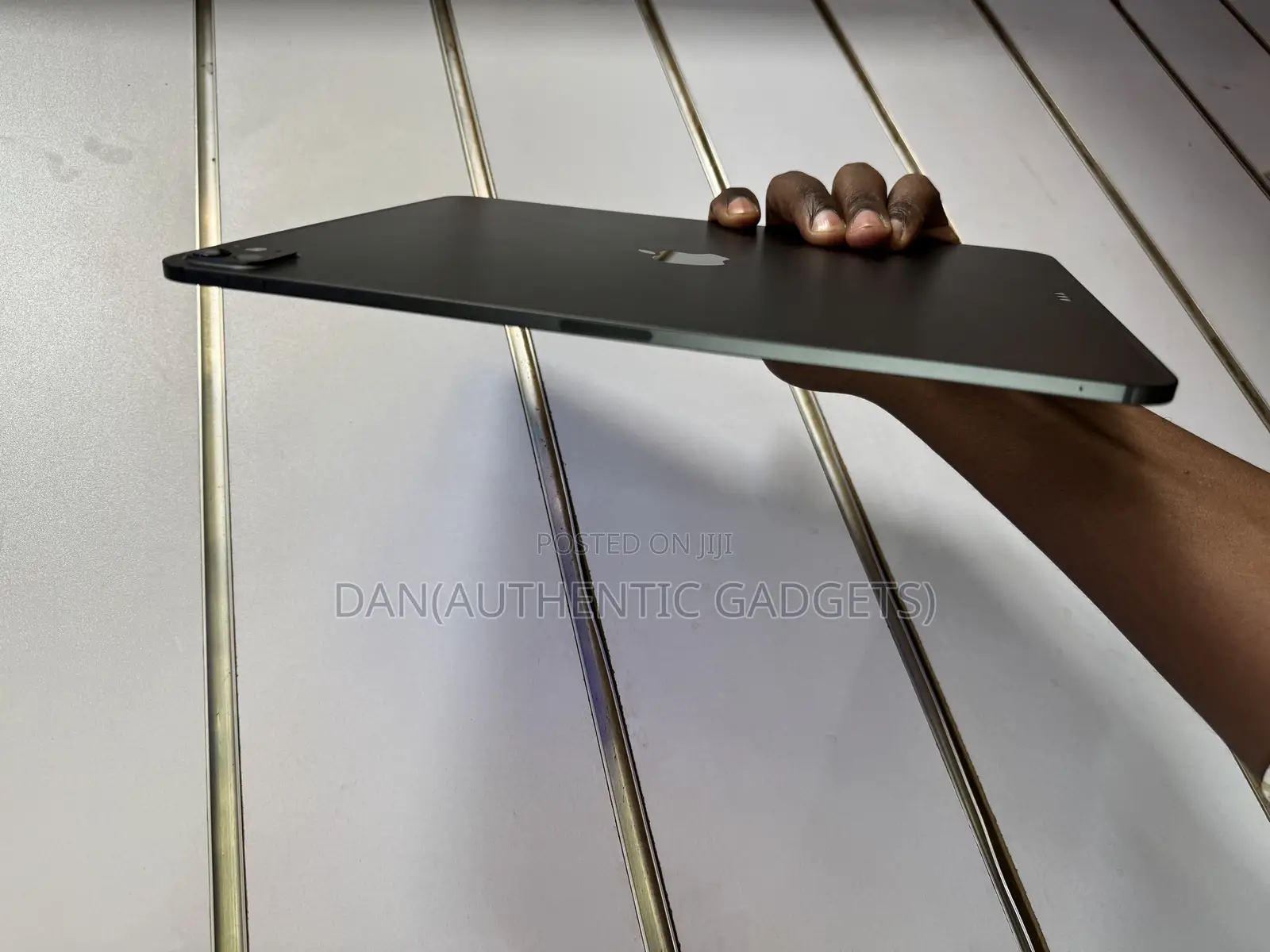 Apple iPad Pro 13 (2024) 256 GB Gray