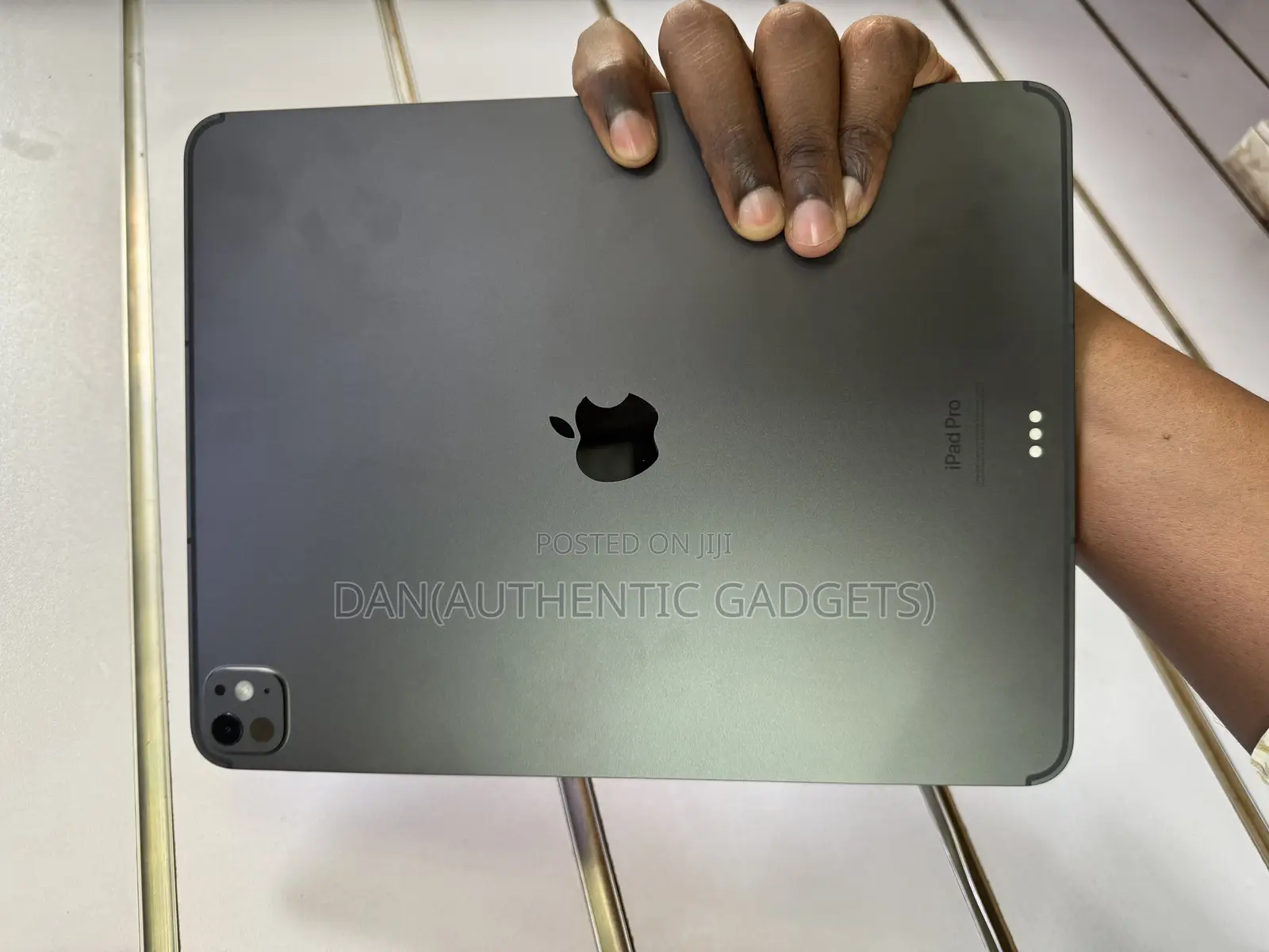 Apple iPad Pro 13 (2024) 256 GB Gray