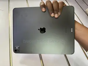 Apple iPad Pro 13 (2024) 256 GB Gray