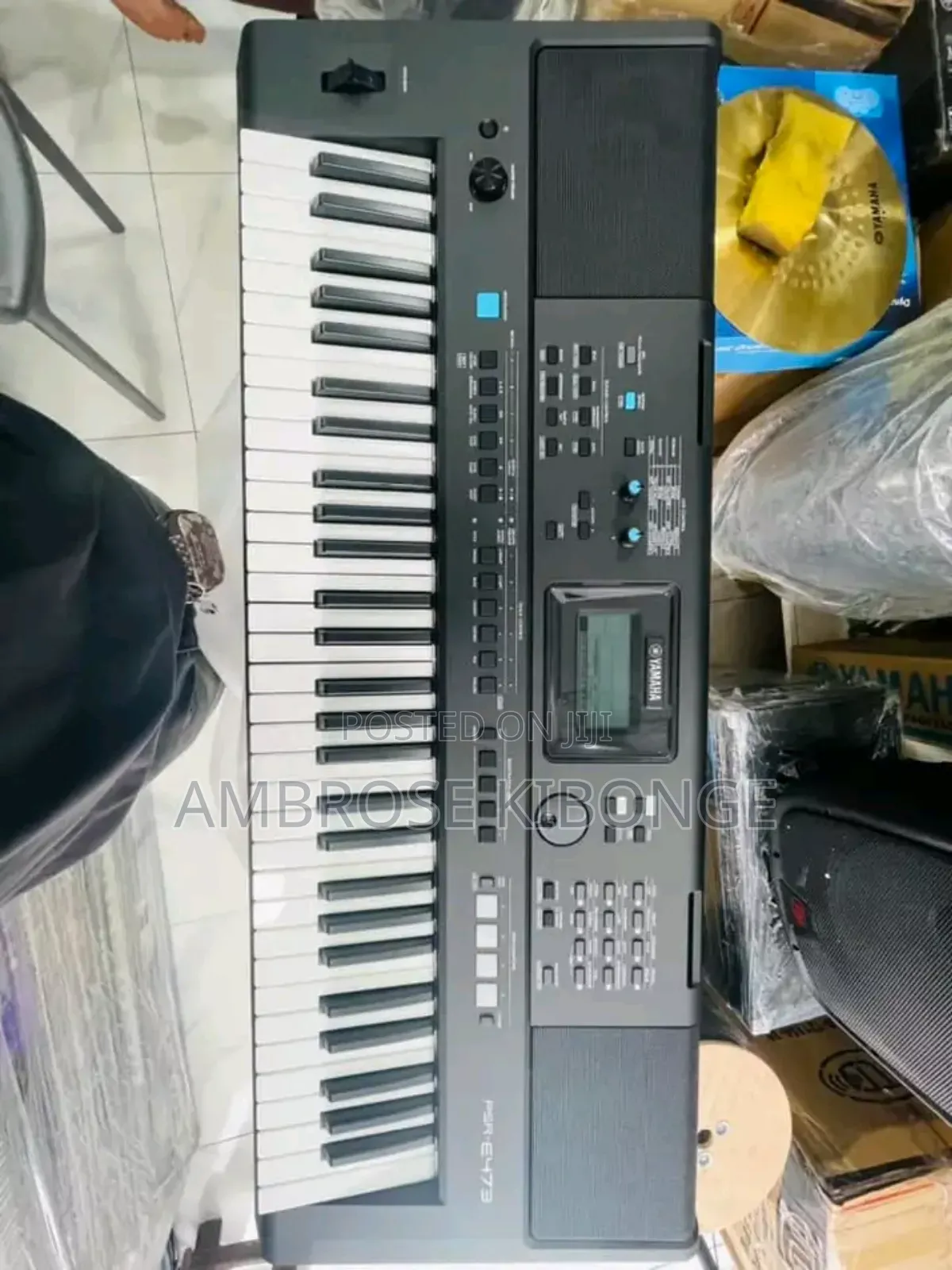 Superior Quality Yamaha PSR E473 Electronic Piano Keyboard.
