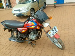 Bajaj Boxer 125 2022 Red