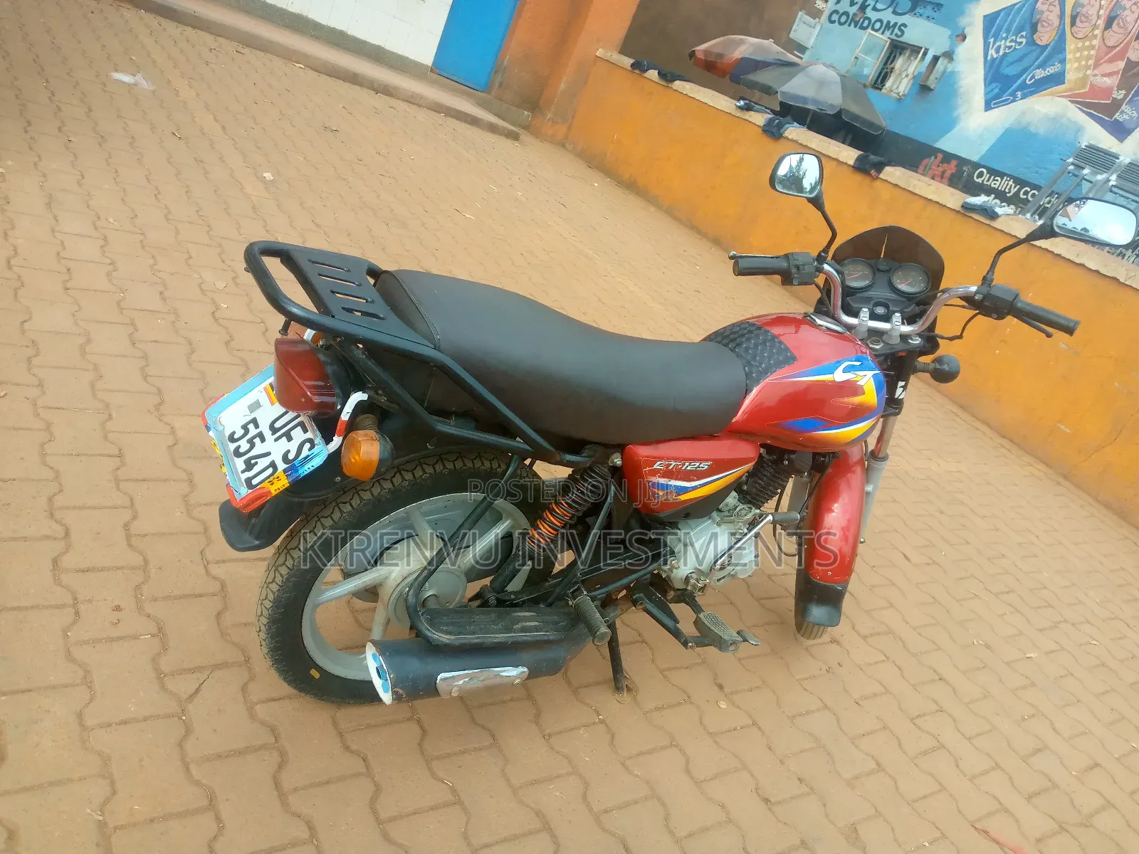 Bajaj Boxer 125 2022 Red
