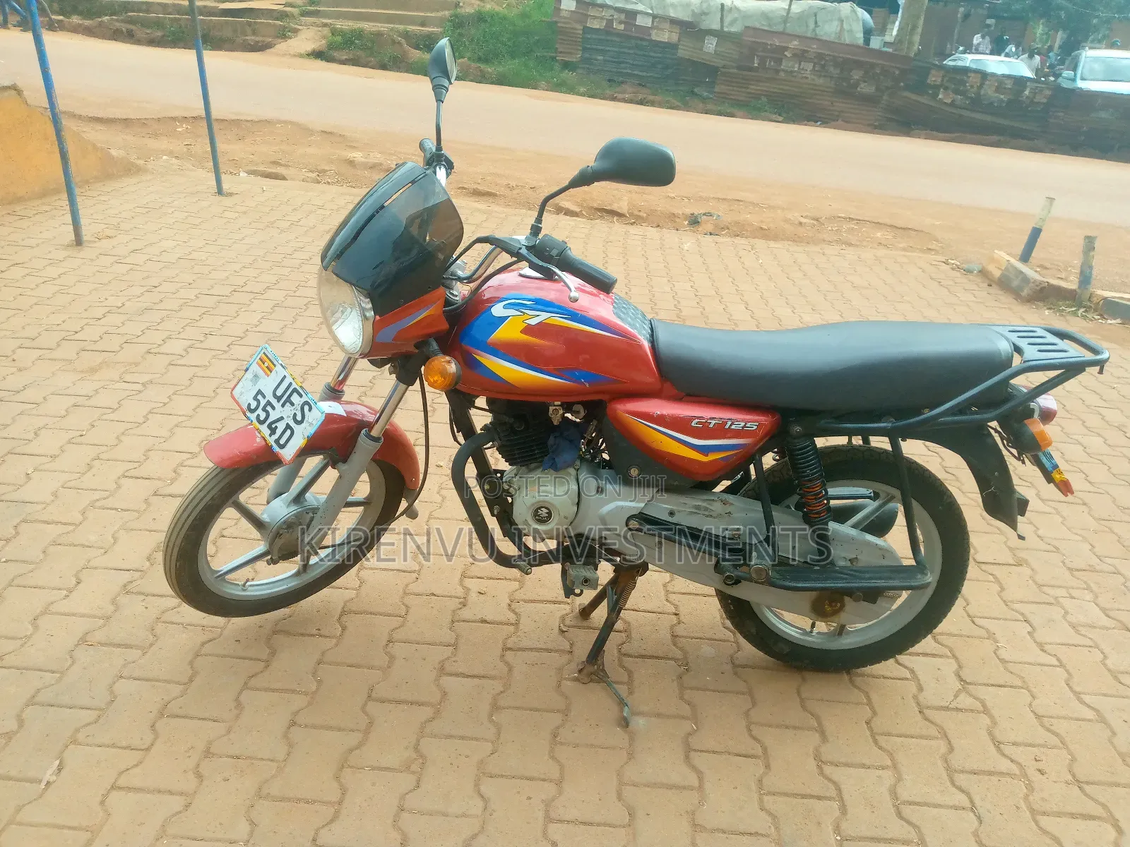 Bajaj Boxer 125 2022 Red