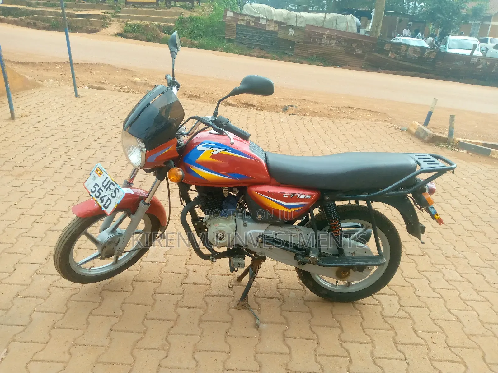 Bajaj Boxer 125 2022 Red
