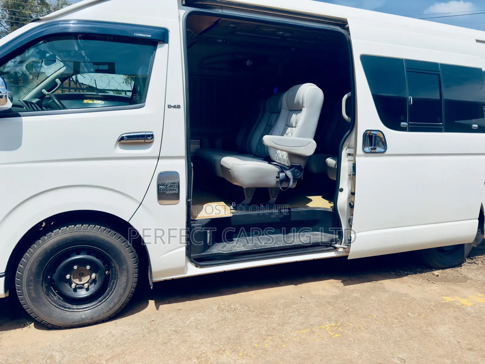 Toyota HiAce 2008 White
