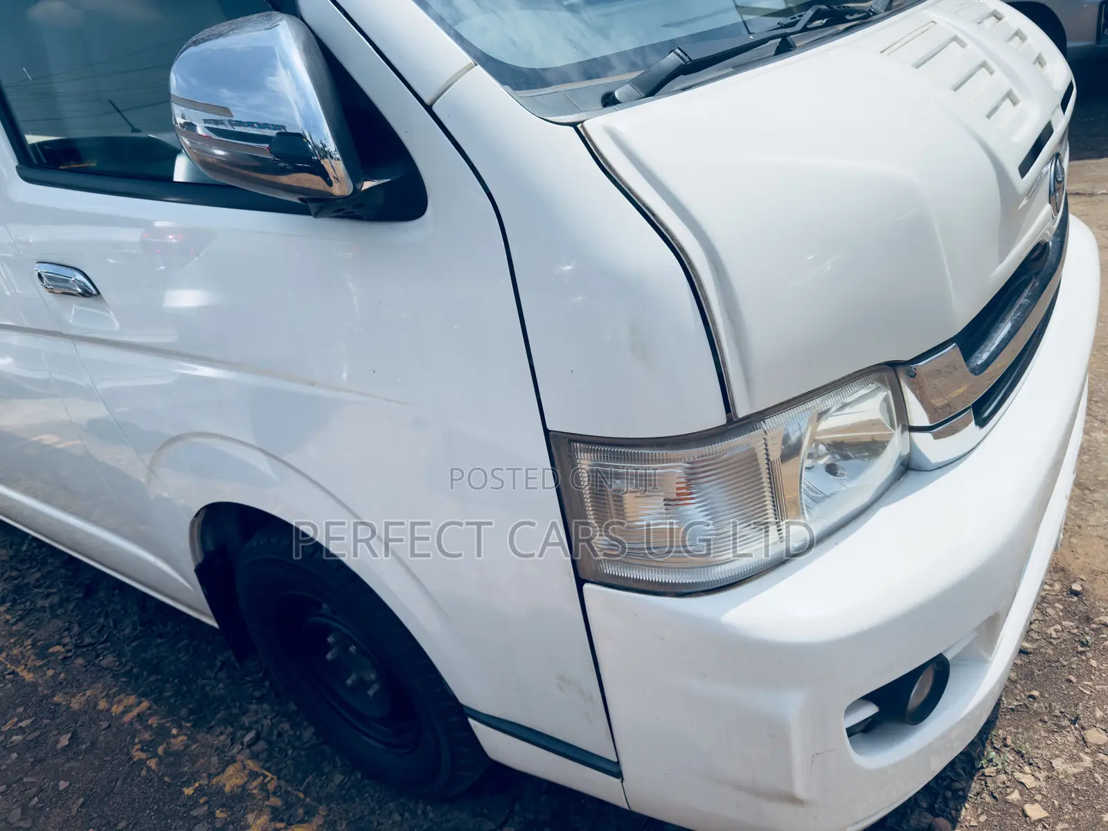 Toyota HiAce 2008 White