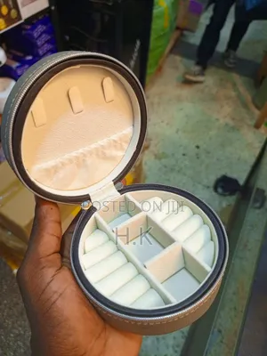 Small, Round Travel Jewelry Box.