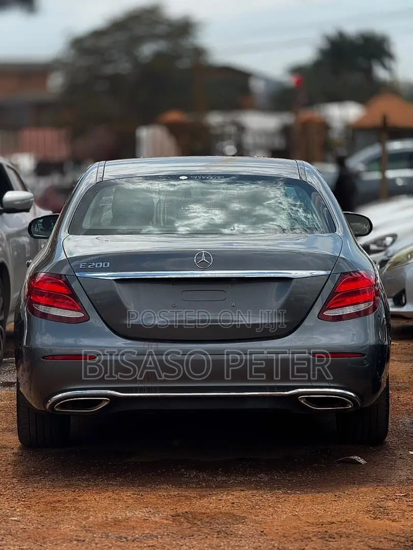 Mercedes-Benz E200 2018 Silver