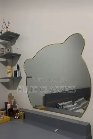 Muse Mirror