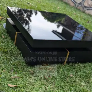 Gold Strip Black  Certer Table Square
