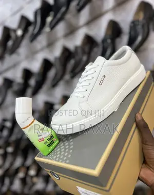 Original White Ecco Smart Casual Leather Sneakers