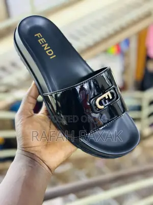 Original Luxury Shinny Fendi Push in Sandals in Stock