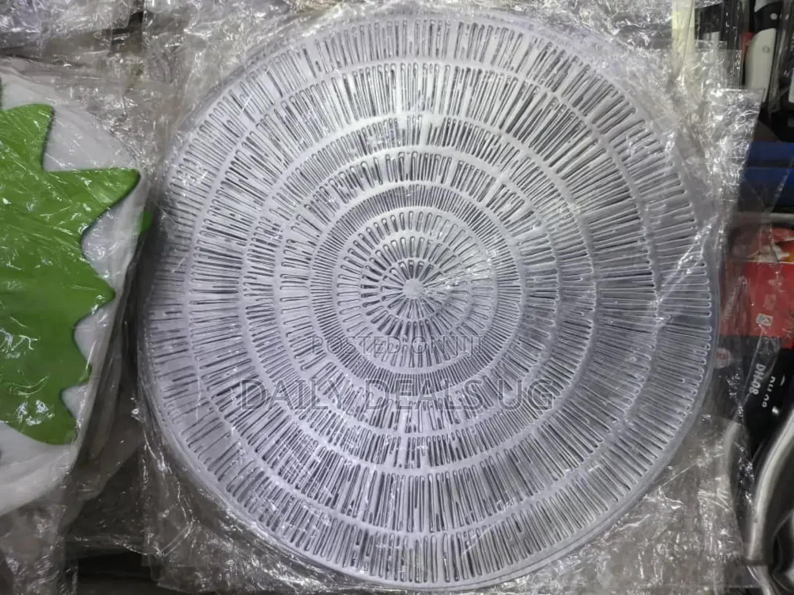 Round Table Place Mat