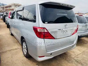 Toyota Alphard 2.4 Petrol AWD 2012 Silver
