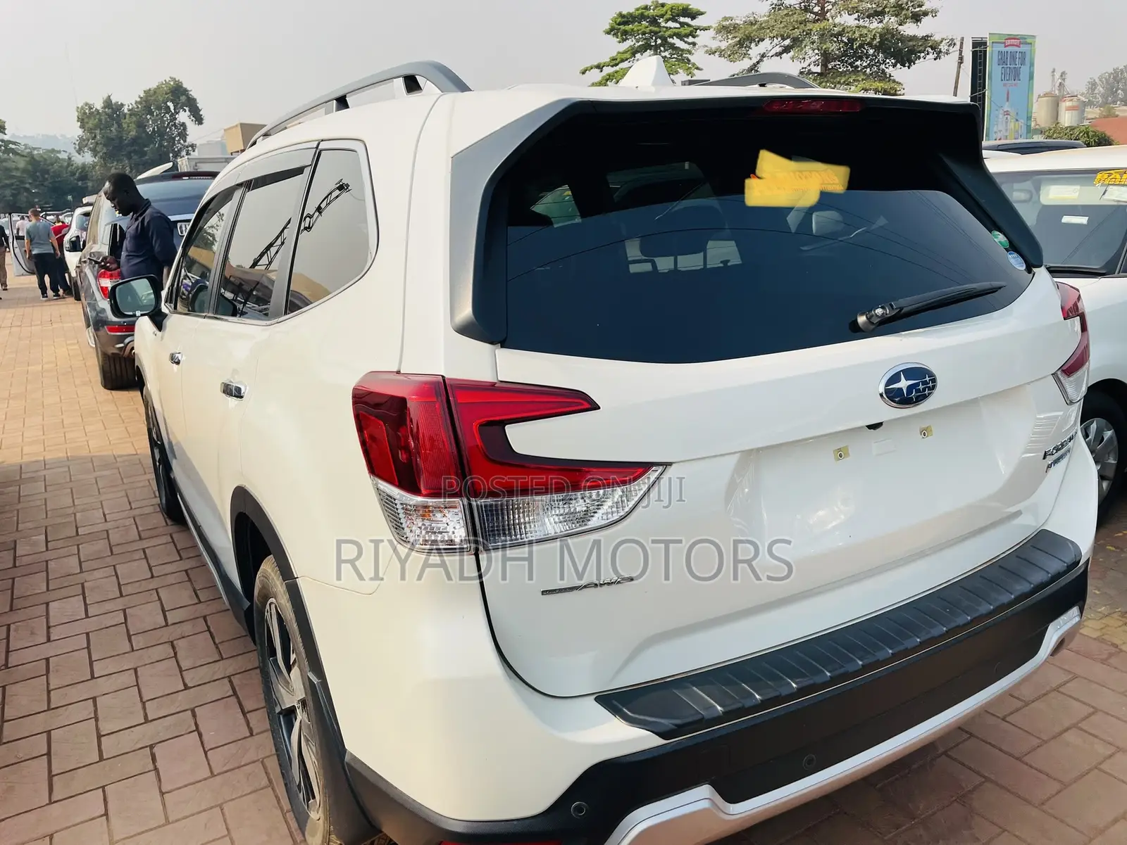 Subaru Forester Base AWD 2020 White