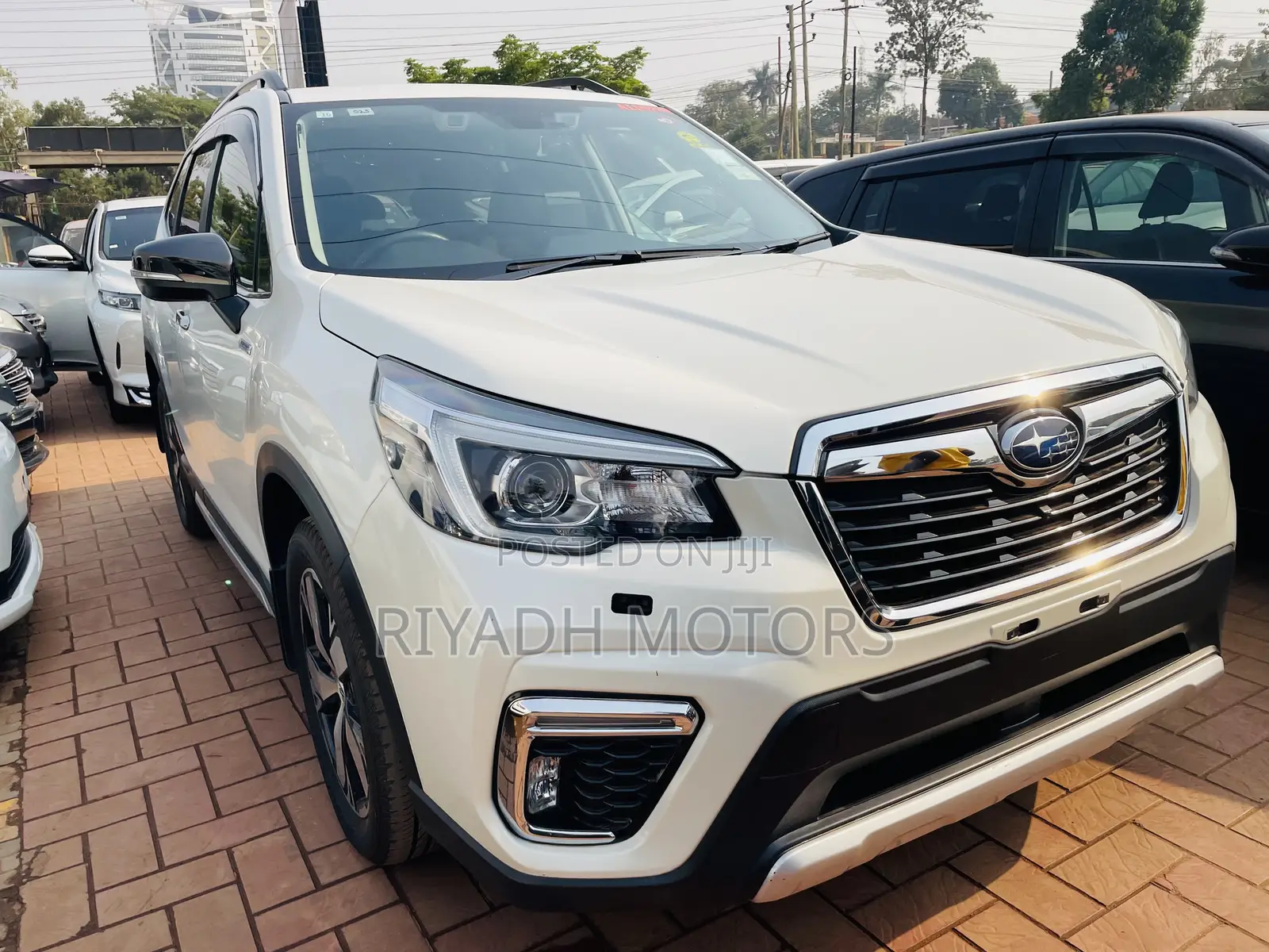 Subaru Forester Base AWD 2020 White