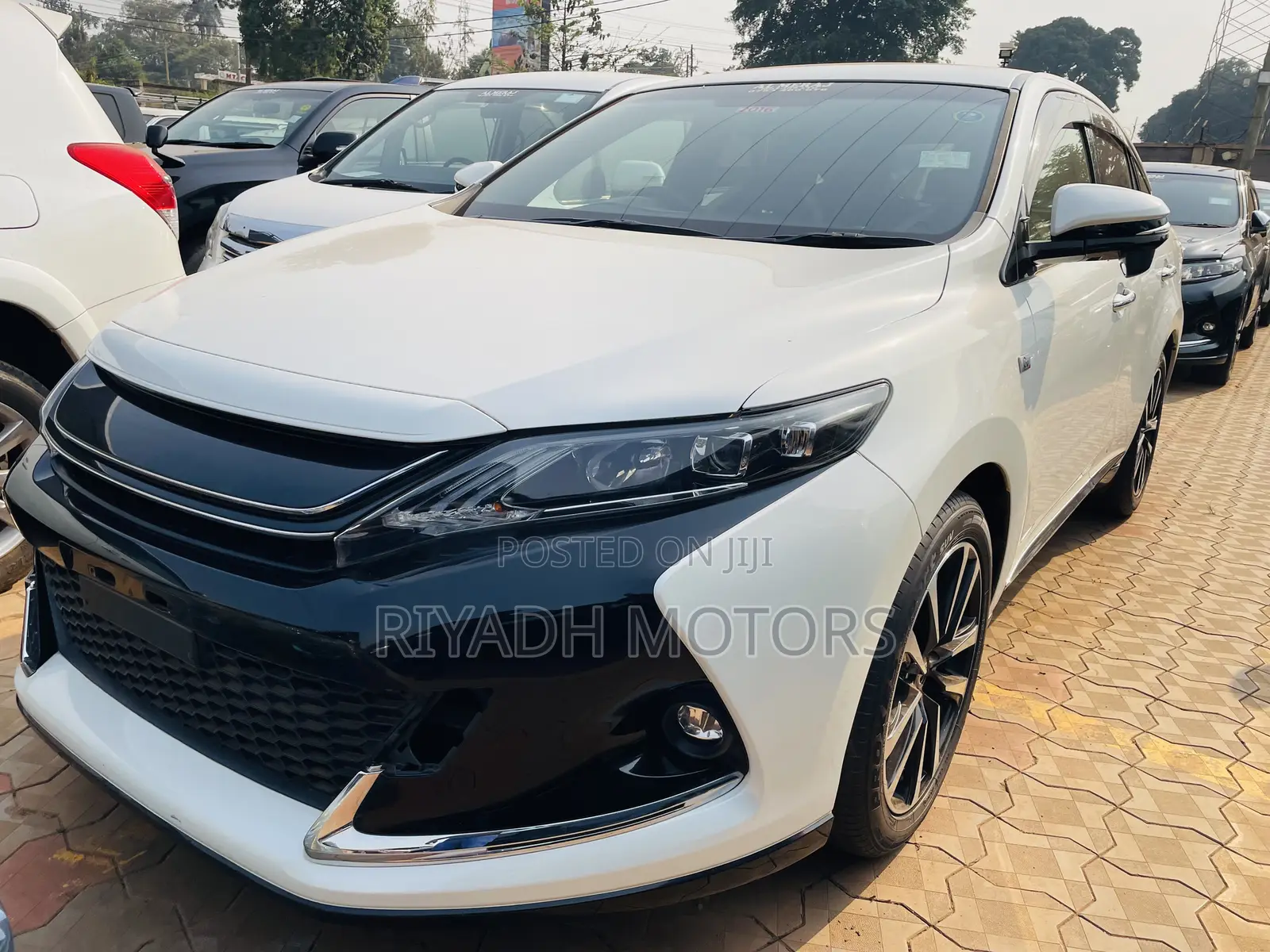 Toyota Harrier 2015 White
