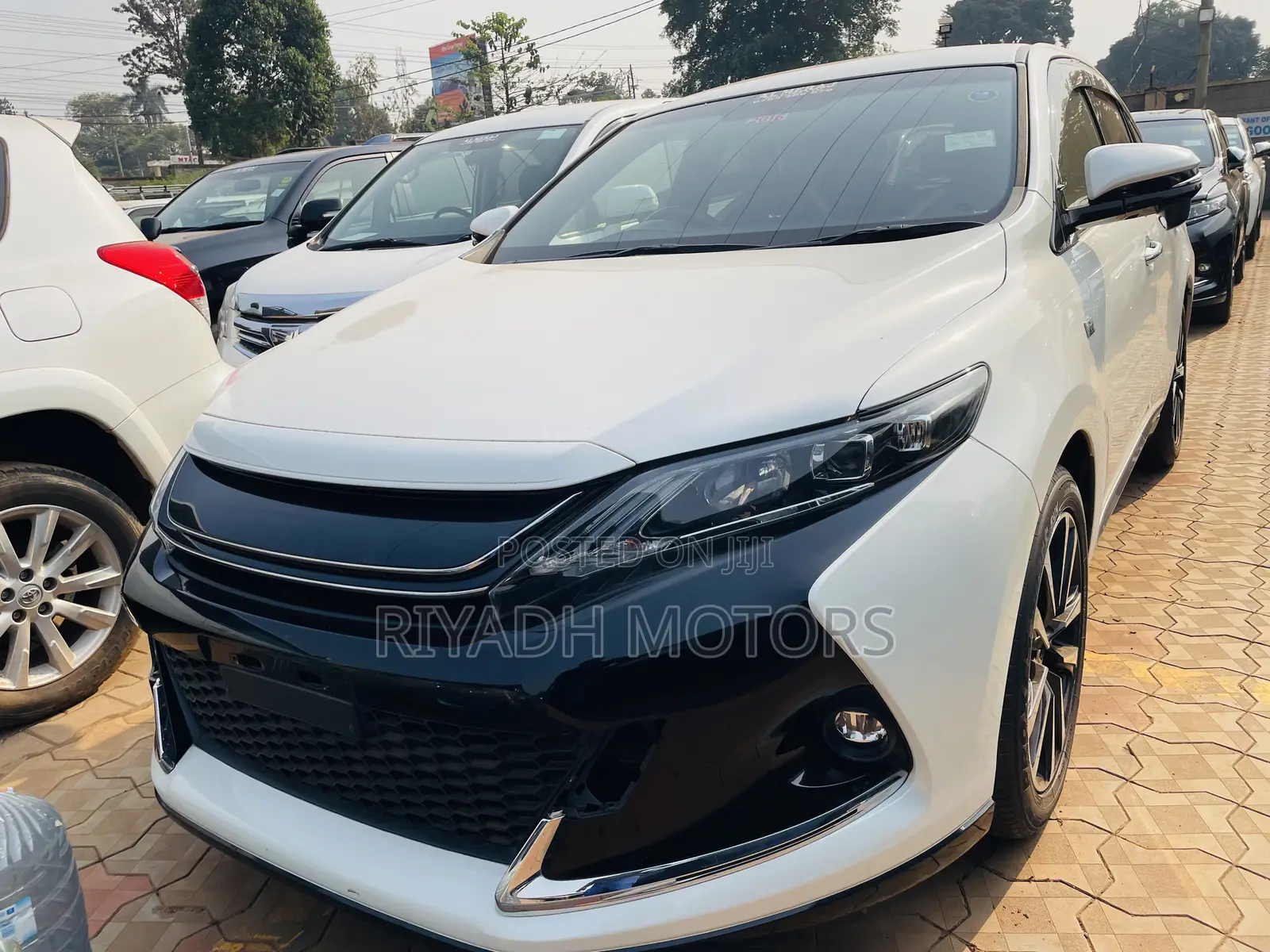Toyota Harrier 2015 White