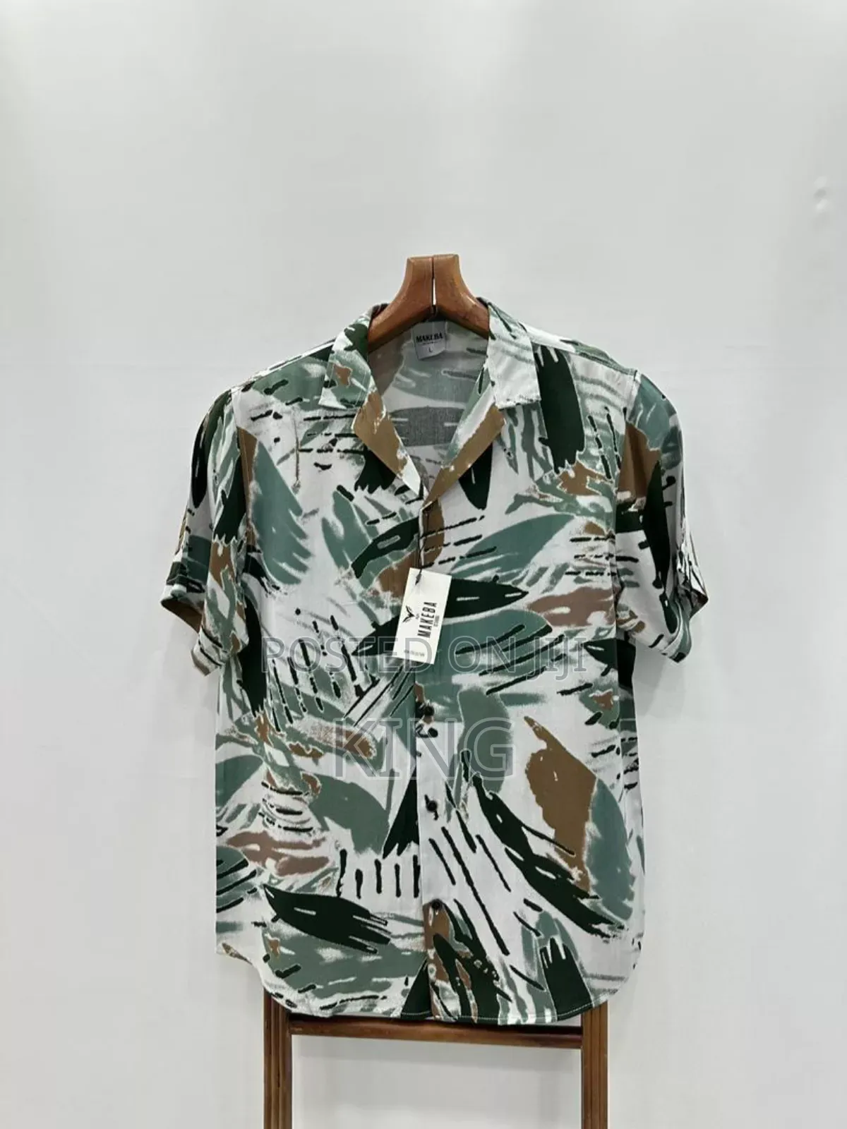 Metro Vintage Cast Shirt
