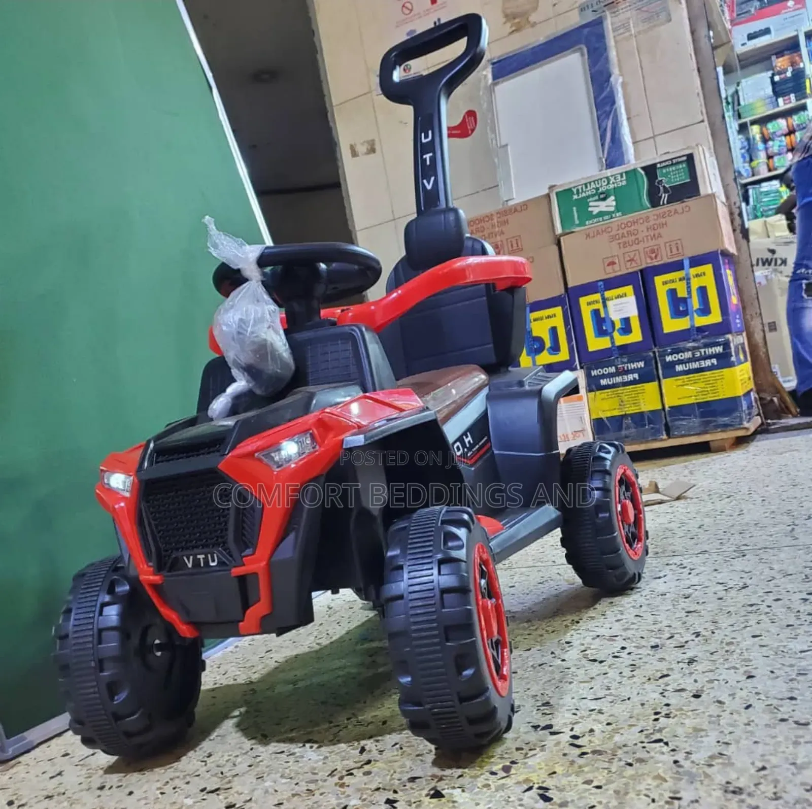 Rechargeable Toy Car With Accelerator Red