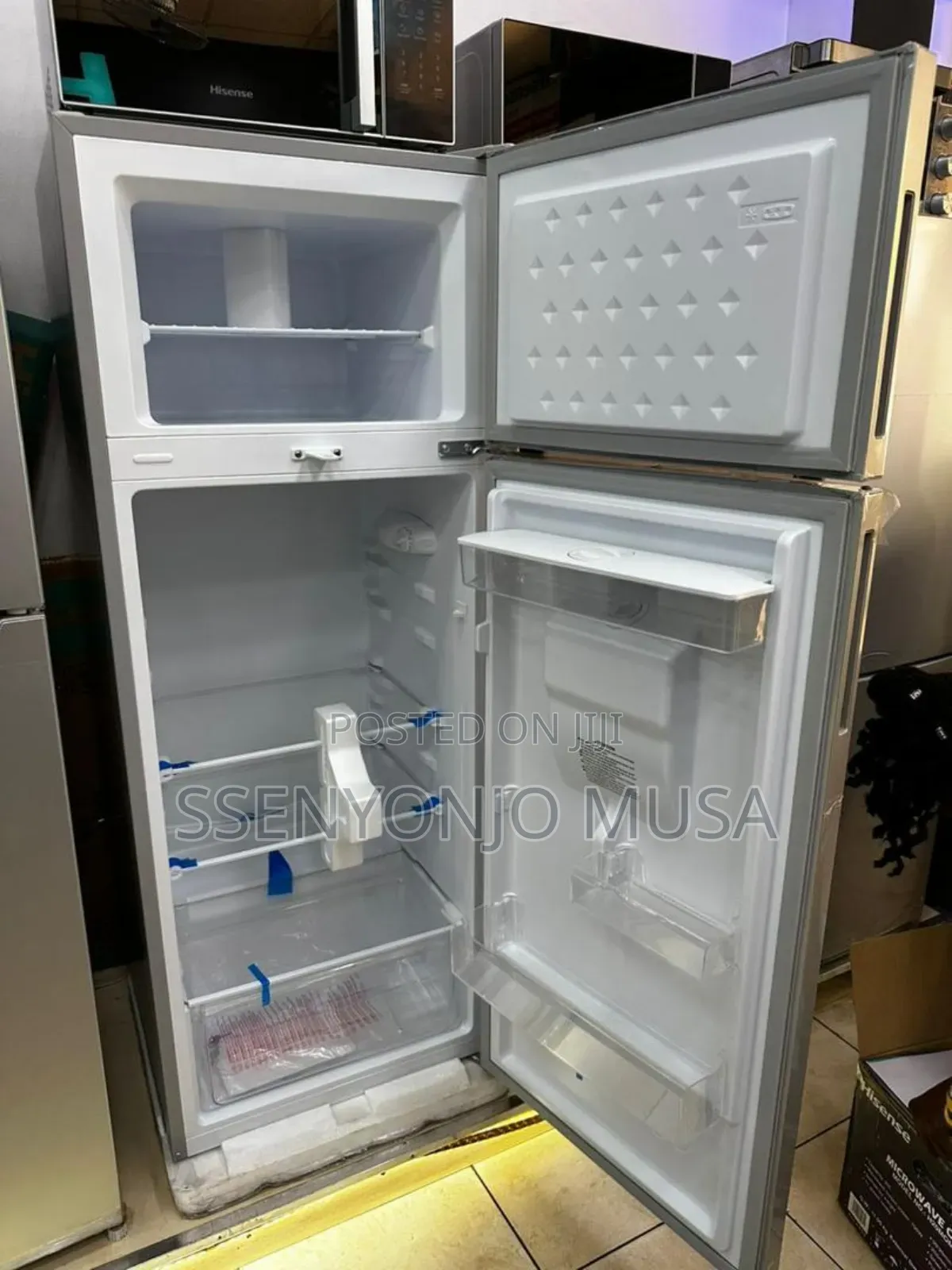 Chiq Fridge Double Door 270l With Dispenser
