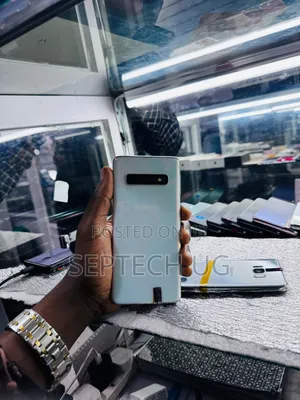 New Samsung Galaxy S10 128 GB White