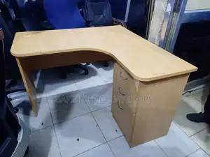 120cm L Shaped Table, Used
