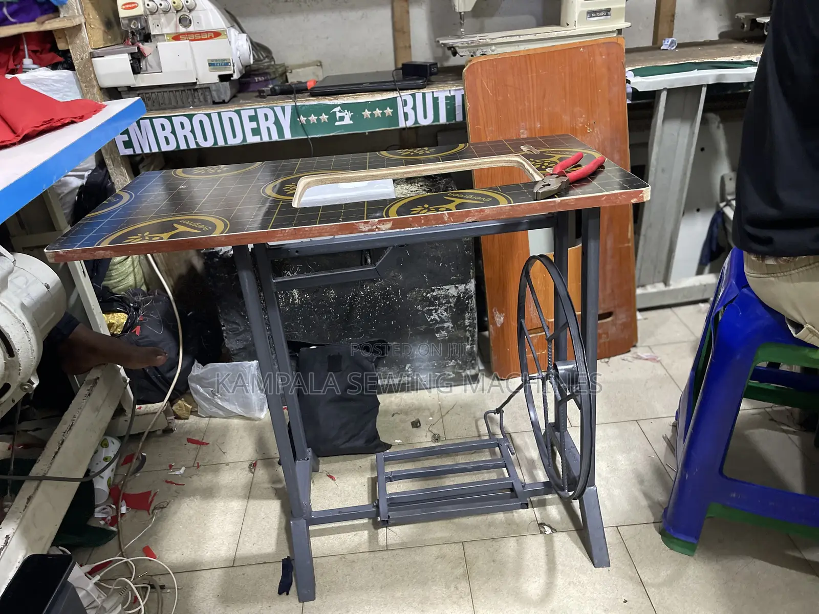 Local Stands for Sewing Machines Manual