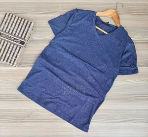Only v-Neck T-Shirts