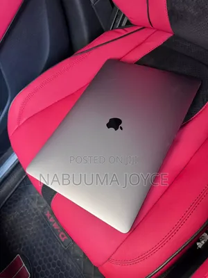 New Laptop Apple MacBook Pro 8GB Intel Core I5 SSD 256GB