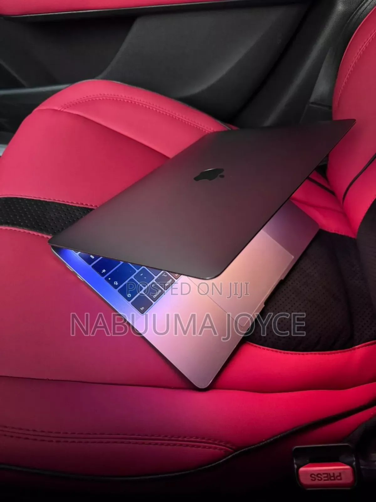New Laptop Apple MacBook Pro 8GB Intel Core I5 SSD 256GB