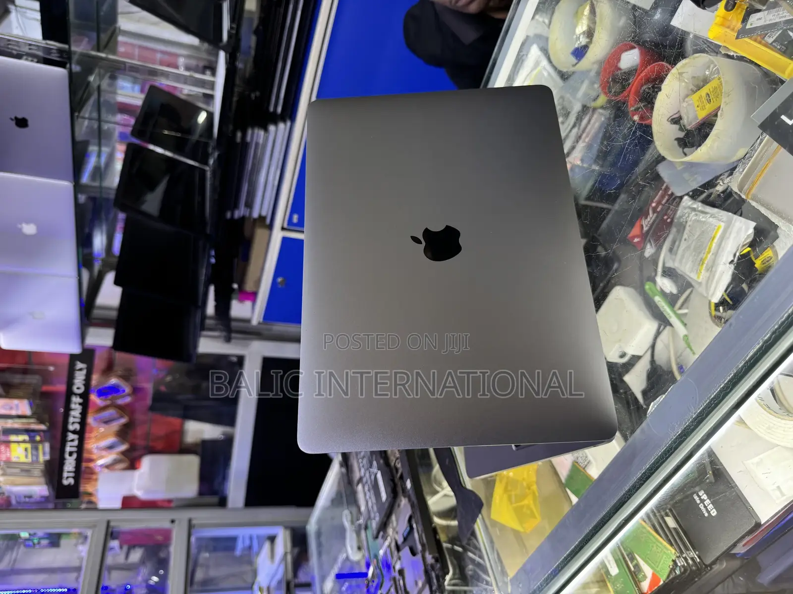 Laptop Apple MacBook 2018 16GB Intel Core I5 SSD 256GB