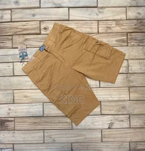 Luxe Kaki Fit Cargo Tour Shorts