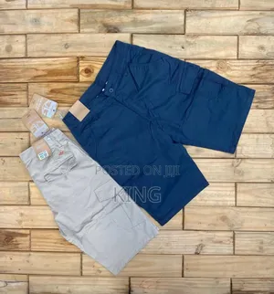High Table Kaki Fit Cargo Tour Shorts