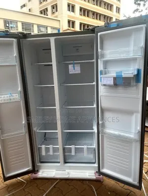 Pixels 670ltrs Side by Side Refrigerator Silver Glass Finish