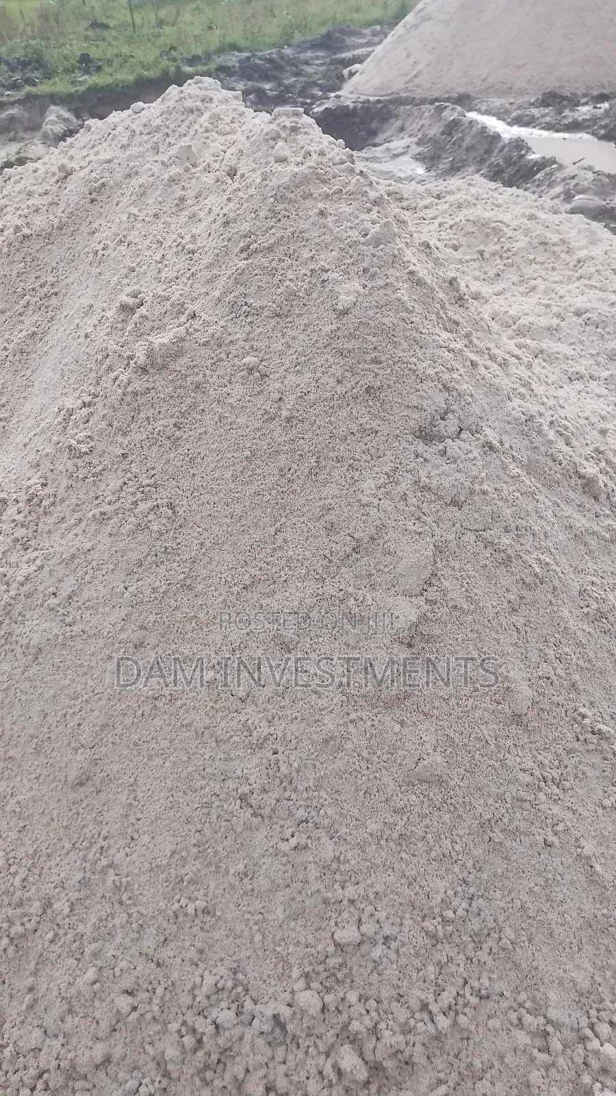Lake Sand ( Lwera)