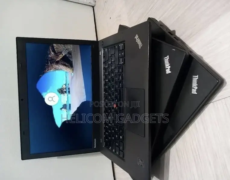 Laptop Lenovo ThinkPad T440s 8GB Intel Core I5 HDD+SSD 500GB