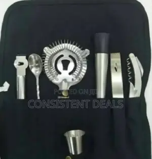7 Pieces Cocktail Shaker Set