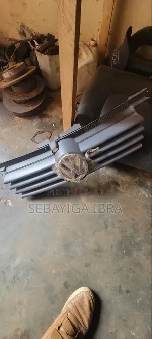 Grill Volkswagen Borah