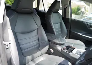 Toyota RAV4 2019 Silver