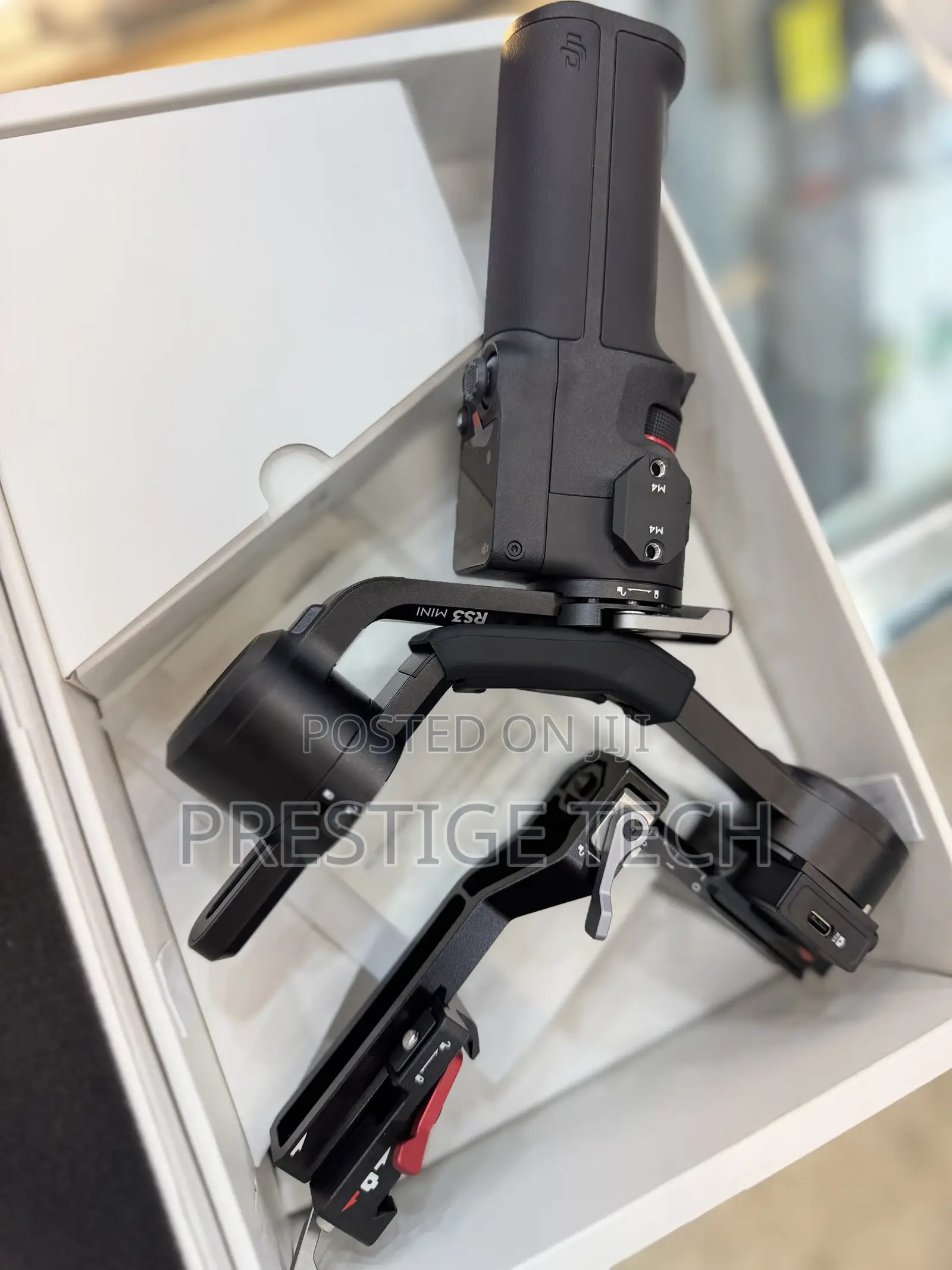 DJI RS 3 Mini 3-Axis Camera Gimbal Stabilizer