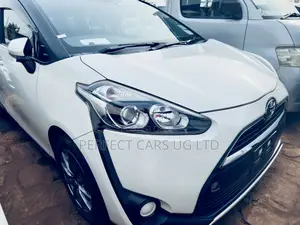 Toyota Sienta 1.5 AWD 2016 White
