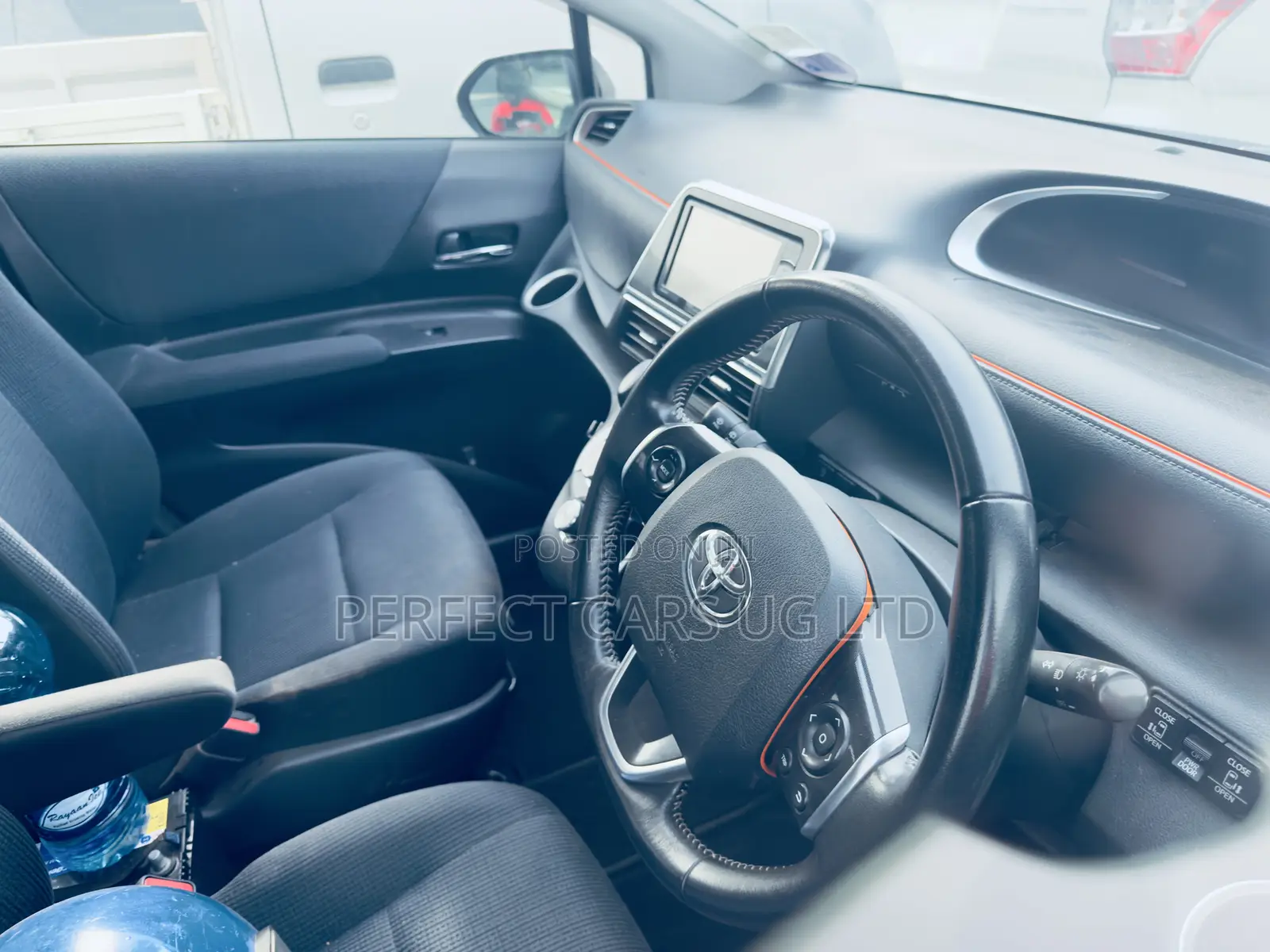 Toyota Sienta 1.5 AWD 2016 White