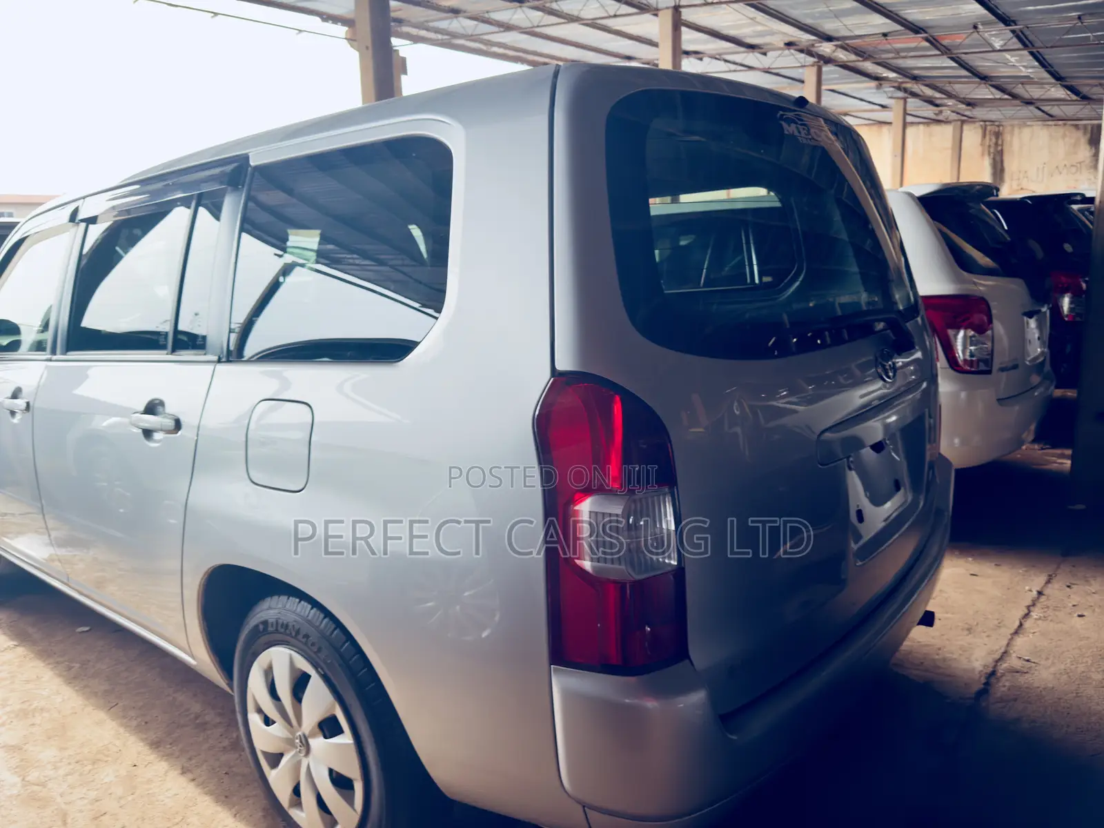 Toyota Succeed SV Premium 2016 Silver