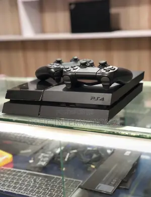 Play Station 4 PS4