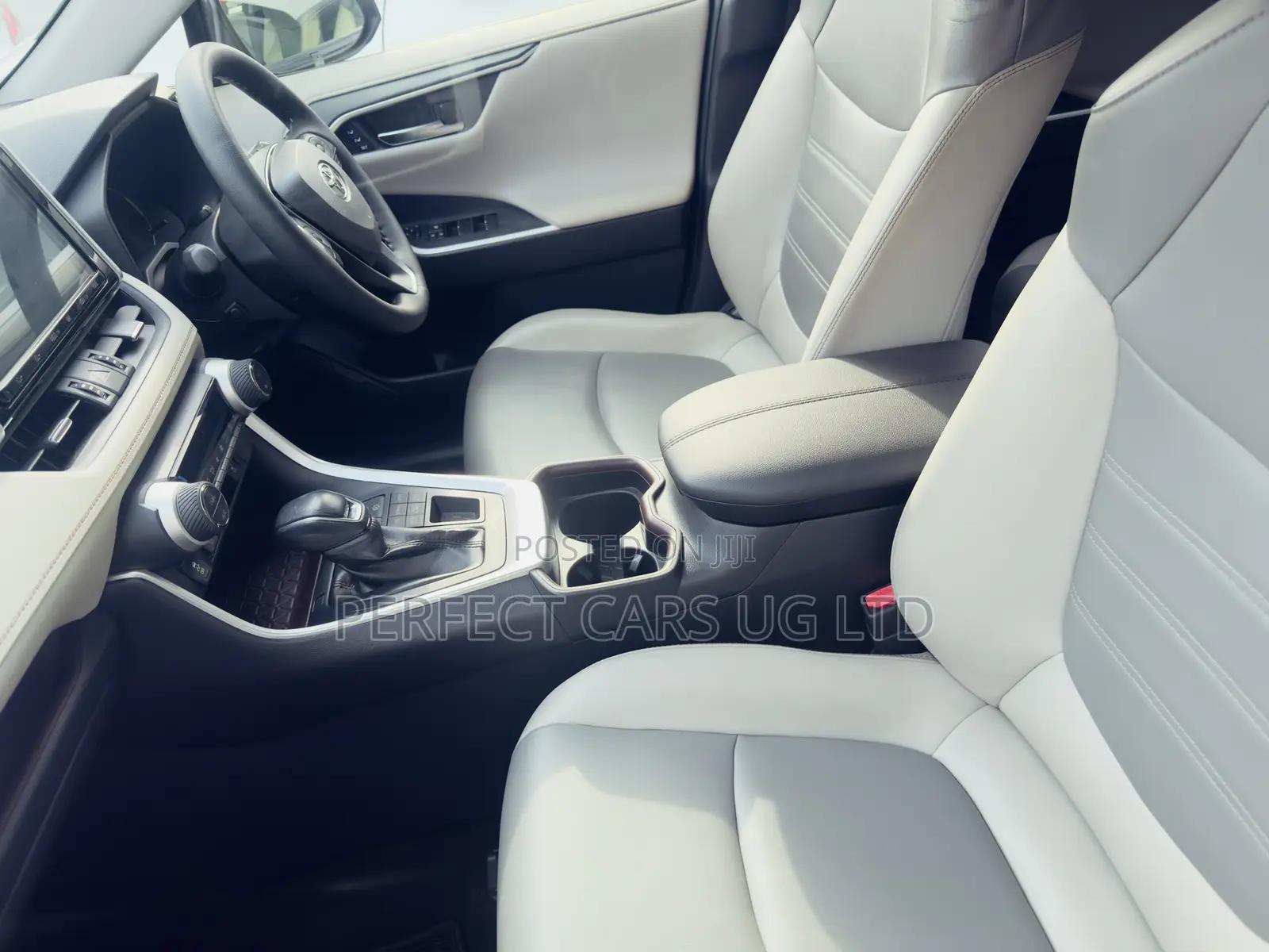 Toyota RAV4 XLE Premium AWD 2019 Gray