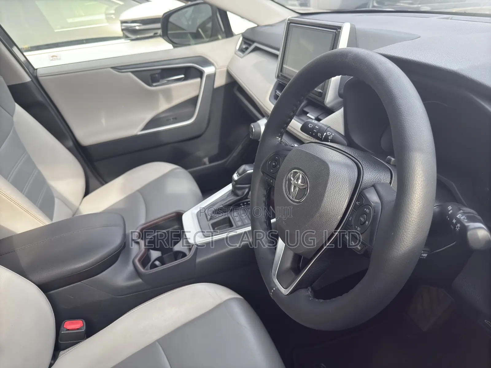 Toyota RAV4 XLE Premium AWD 2019 Gray