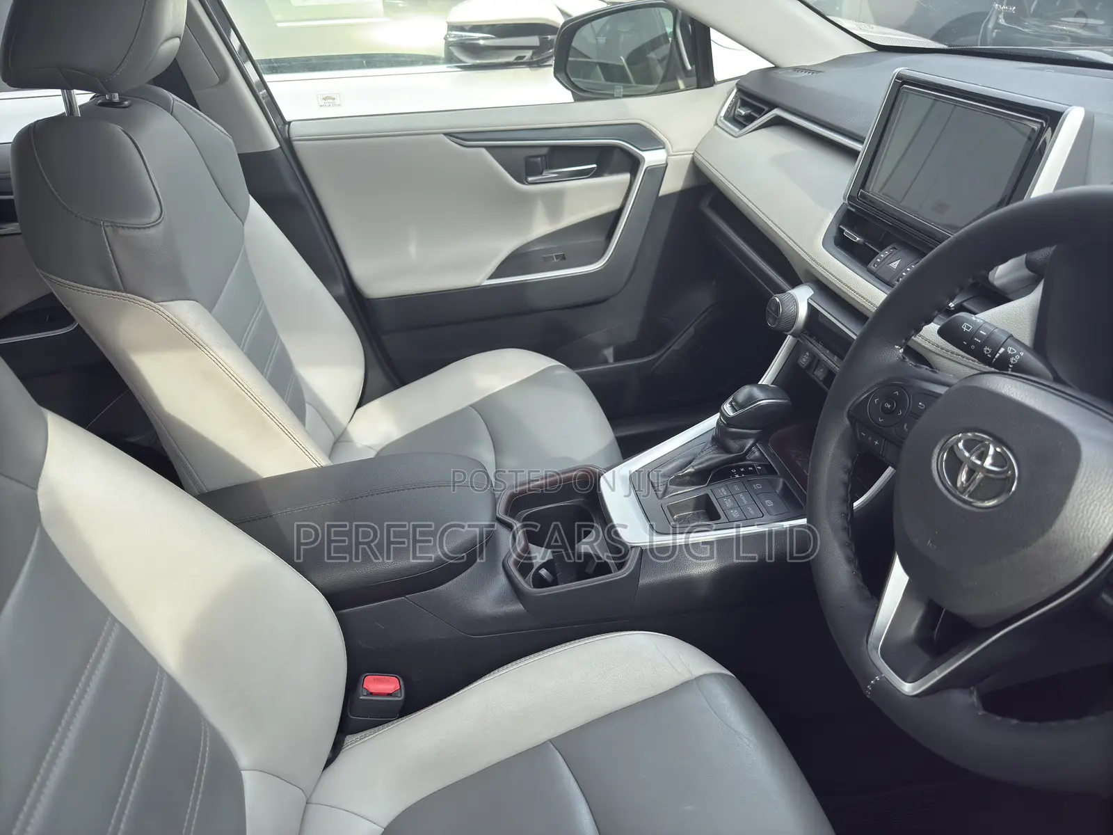 Toyota RAV4 XLE Premium AWD 2019 Gray