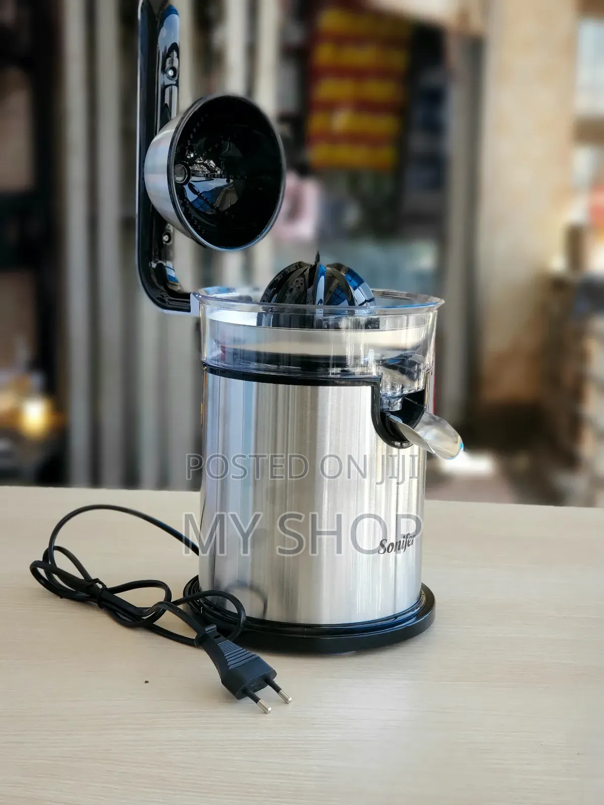 Electric Citrus Juicer